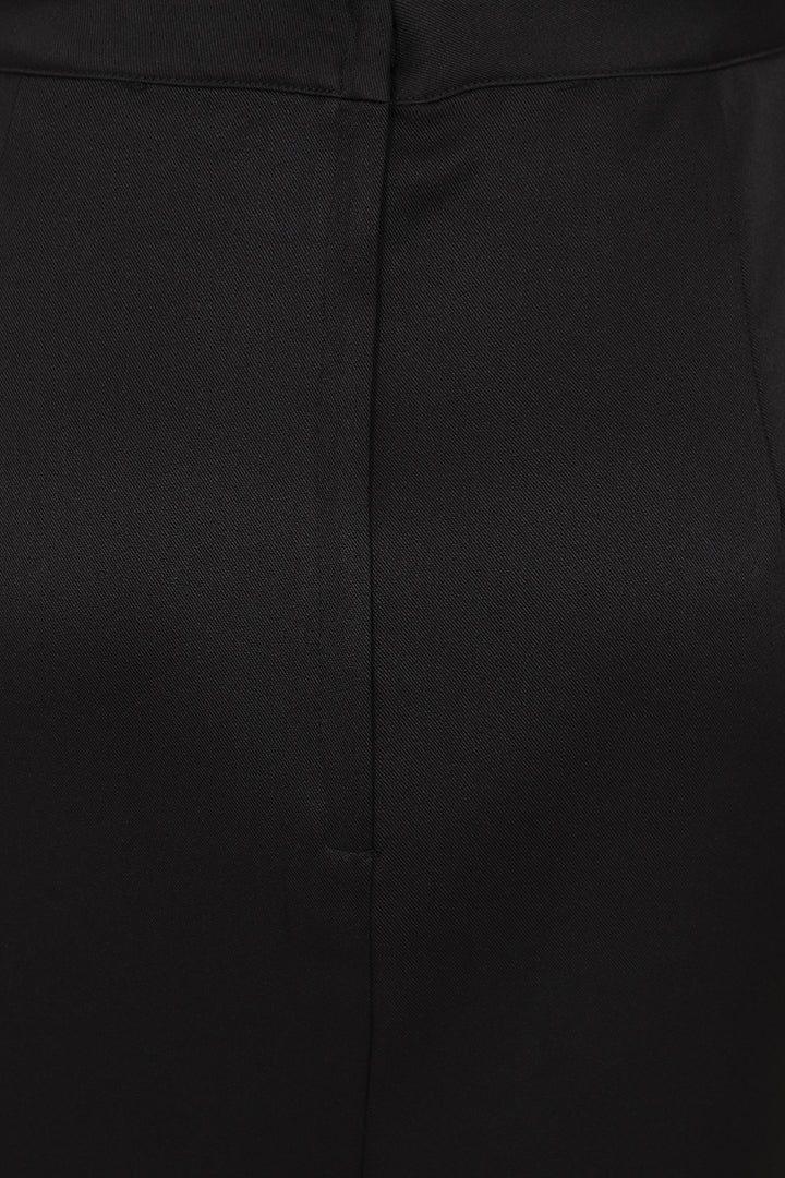 Scarlette pencil skirt: Black